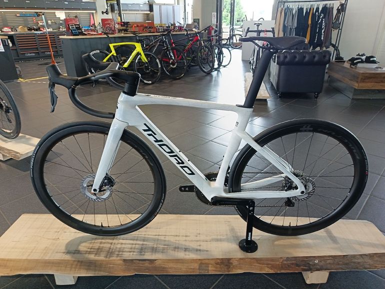 Used Thoro Thoro Custom Shimano Ultegra Di2 2026 Road & Gravel, Nero — image 2 of 3