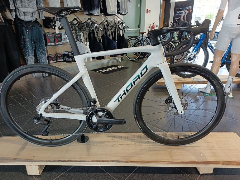 Used Thoro Thoro Custom Shimano Ultegra Di2 2026 Road & Gravel, Nero — image 1 of 3