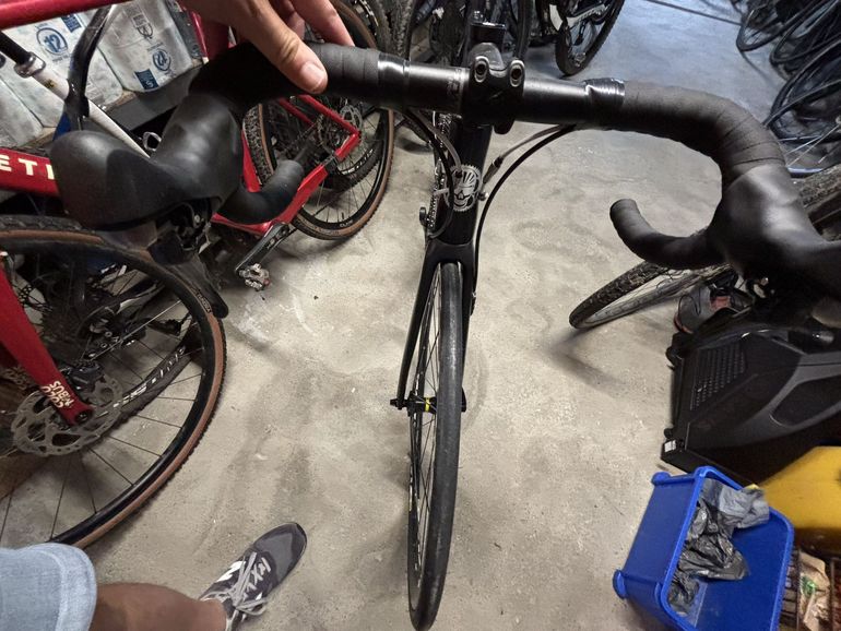 Used Générique Yishun Bike 2017 Road & Gravel, Black — image 4 of 9