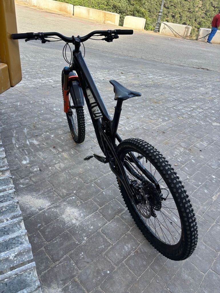 Used Propain Tyee Shimano Deore XT 2026 Mountainbike, Black — image 2 of 6