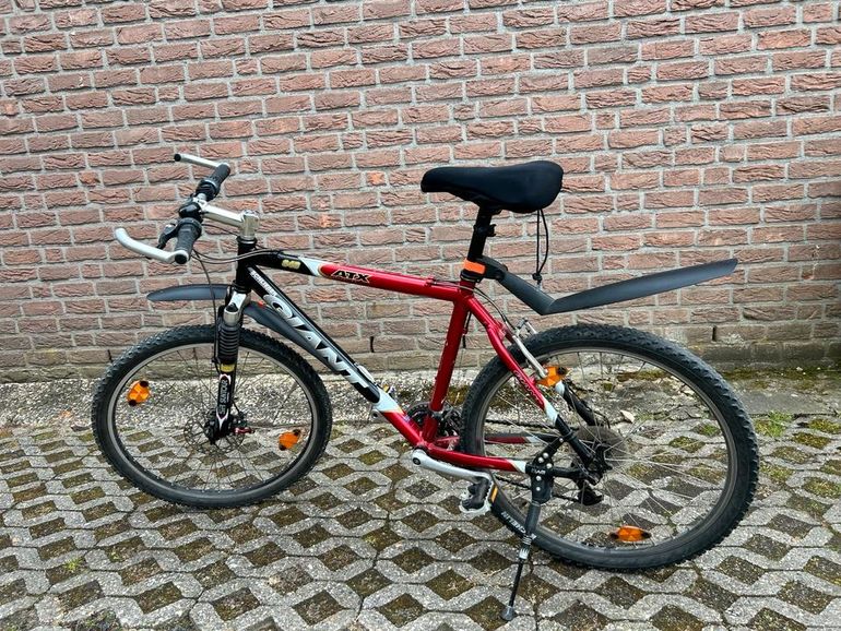 Used Giant Giant ATX 840 2009 Mountainbike, Black, 26 — image 8 of 8