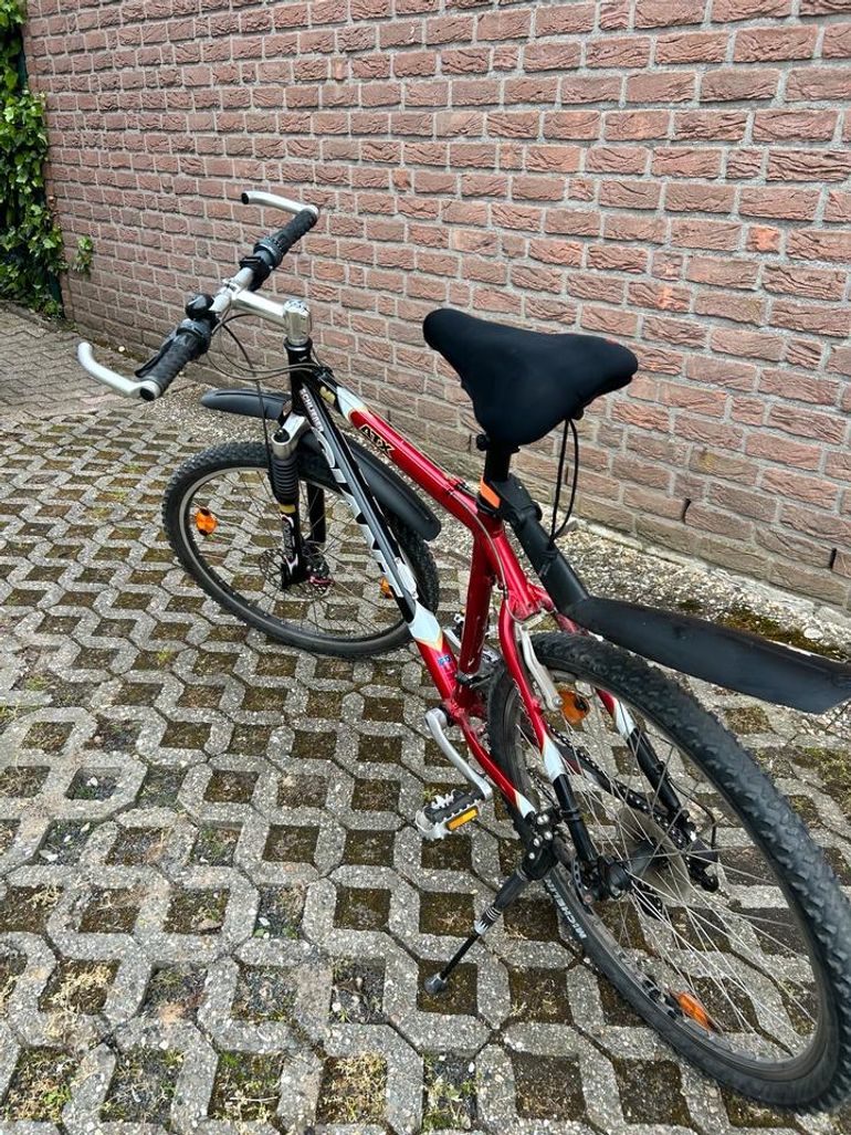Used Giant Giant ATX 840 2009 Mountainbike, Black, 26 — image 3 of 8