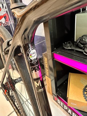 Used Giant TCR Advanced Pro 1 2018 2018 Road & Gravel, Black — image 6 of 8