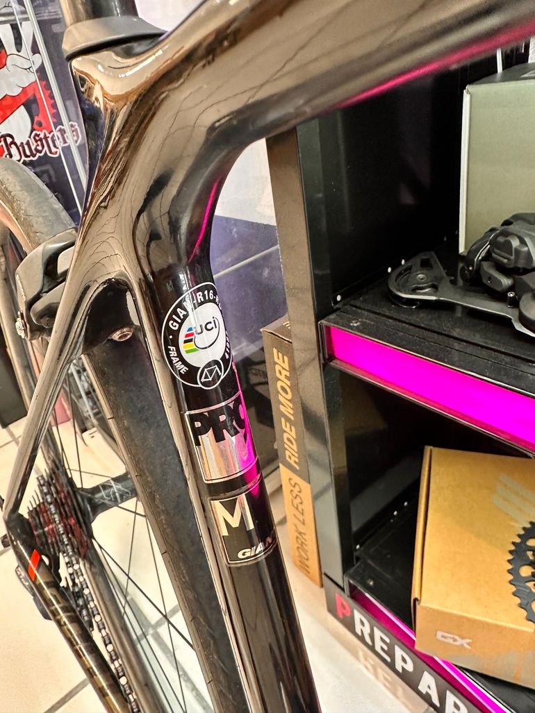 Used Giant TCR Advanced Pro 1 2018 2018 Road & Gravel, Black — image 6 of 8