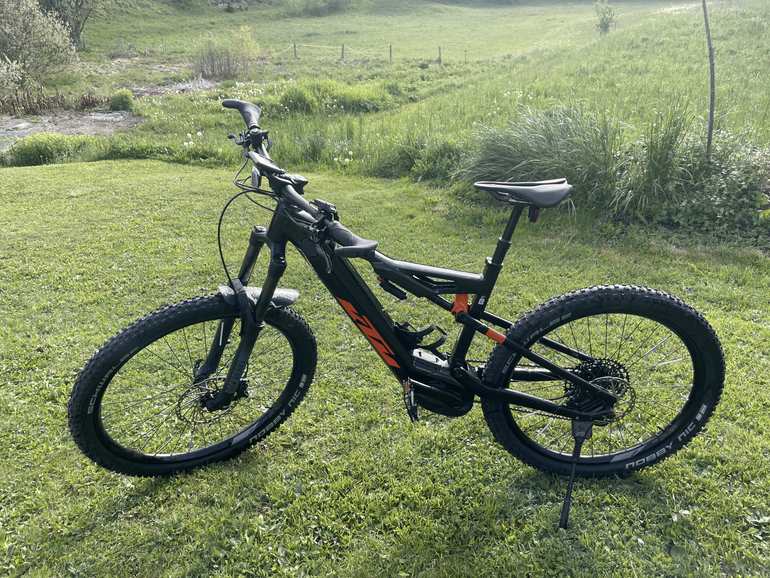 Used KTM MACINA KAPOHO 7973 2023 2023 Mountainbike — image 2 of 6