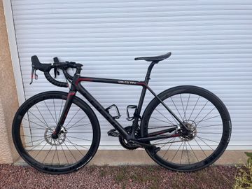 Used Focus Izalco SRAM Red 2018 Road & Gravel, Black — image 2 of 10