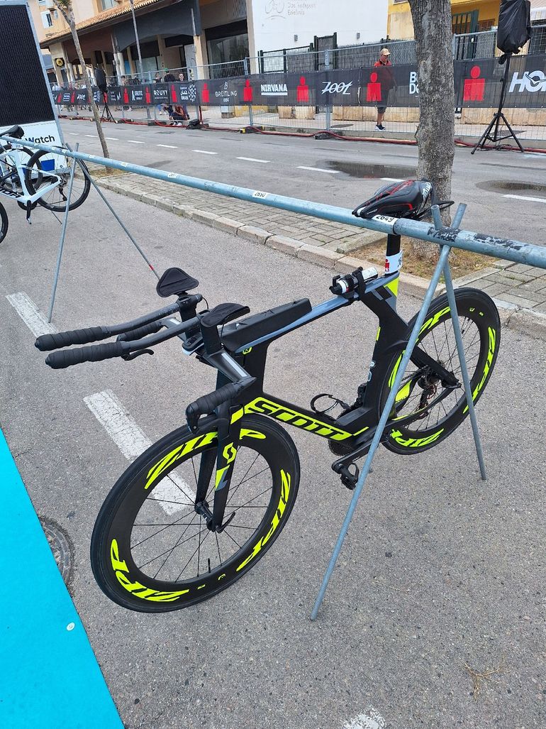 Used Scott Plasma SRAM Red eTap AXS 2018 Road & Gravel, Black — image 2 of 8