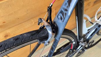 Used Focus Cayo Shimano 105 2020 Road & Gravel, Light Gray — image 6 of 11
