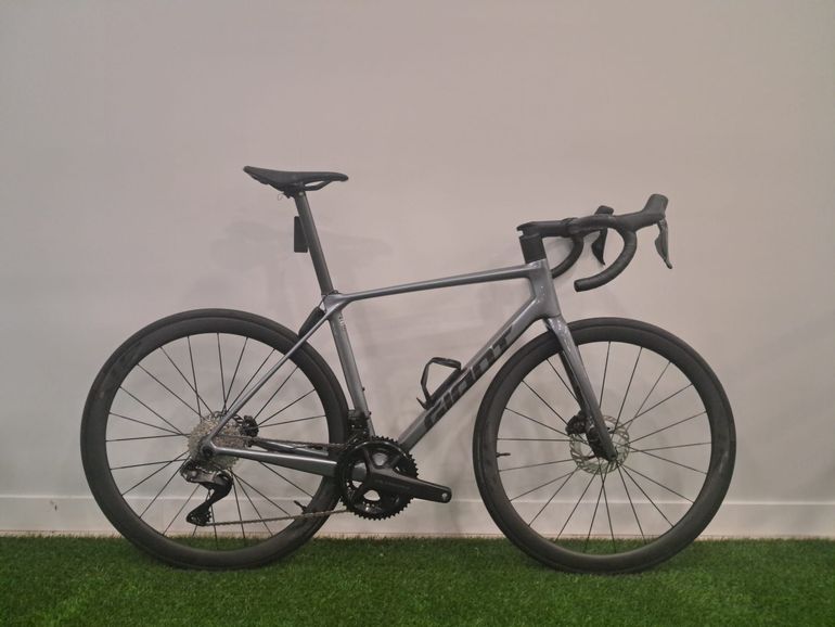 Used Giant TCR Advanced Pro 0 Di2 2025 2025 Road & Gravel, Blue — image 1 of 5