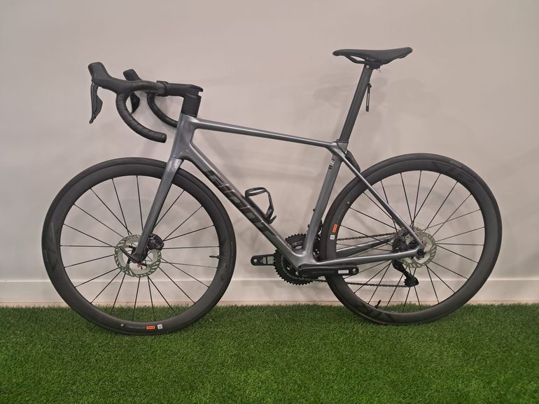 Used Giant TCR Advanced Pro 0 Di2 2025 2025 Road & Gravel, Blue — image 2 of 5