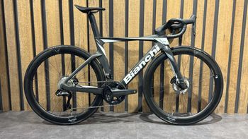Bianchi, Oltre Pro Ultegra Di2 2024