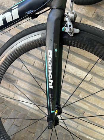 Used Bianchi Sempre Pro Ultegra 2014 2014 Road & Gravel, Black — image 3 of 10