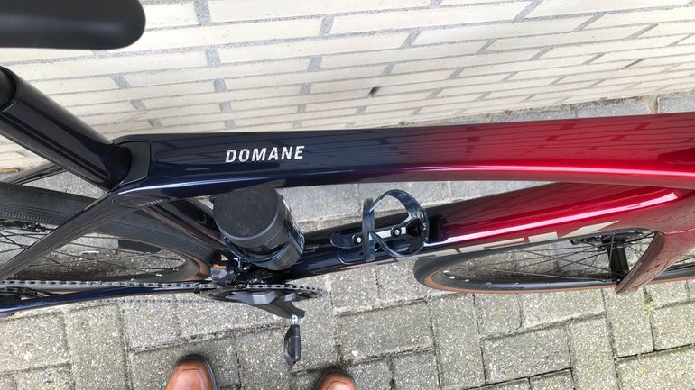 Used Trek Domane Shimano Ultegra Di2 2023 Road & Gravel, Red — image 11 of 12