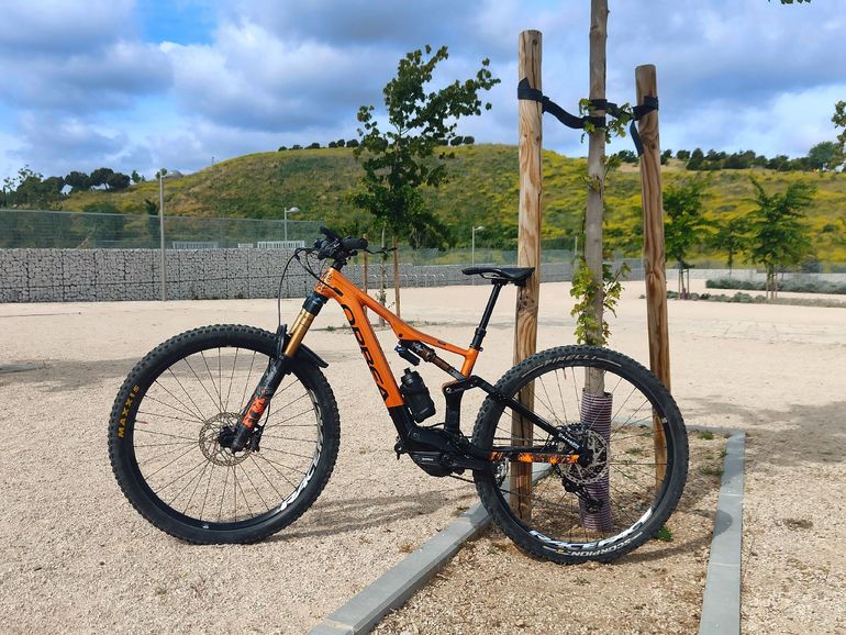Used Orbea RISE H15 2022 2022 Mountainbike, Naranja — image 1 of 3