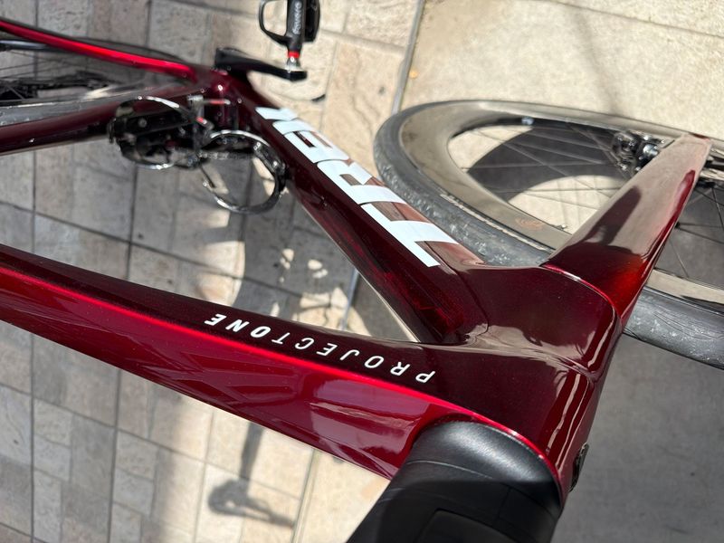 Used Trek Madone SL 7 2027 Frameset 2027 Road & Gravel, Red — image 4 of 8