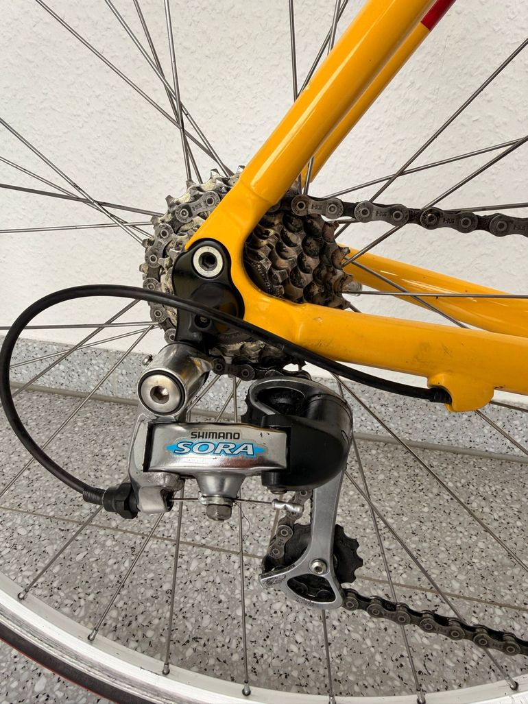 Used Focus Focus Custom Shimano Sora 2010 Road & Gravel, Black — image 3 of 8