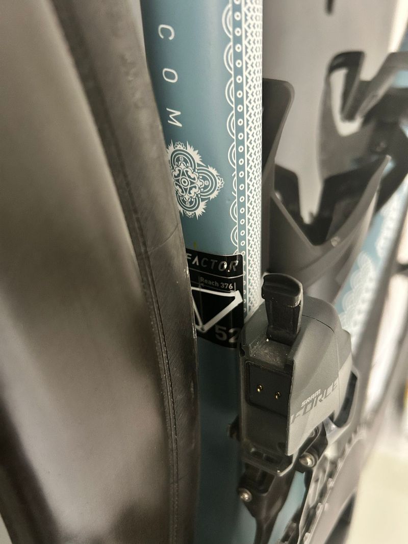 Tweedehands Factor O2 SRAM Force eTap AXS 2022 Road & Gravel — afbeelding 9 van 13