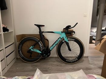Bianchi, Aquila Shimano Dura Ace Di2
