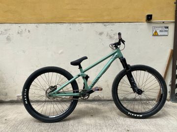 Used Canyon Stitched 720 2023 2023 Mountainbike, Green, 26 — image 7 of 12