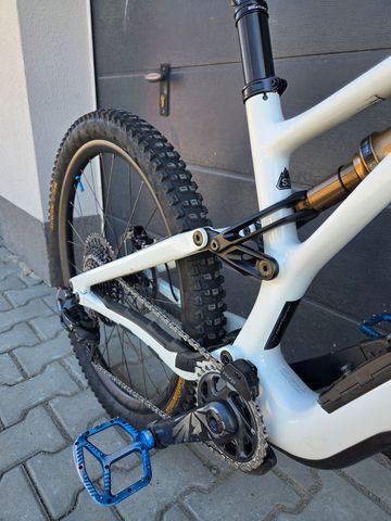 Specialized Stumpjumper EVO Pro 2023 2023 Mountainbike usato, Bianco — immagine 10 di 13