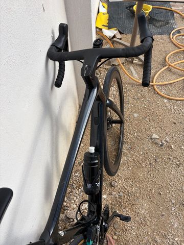 Used Giant Tcr SRAM Force 2023 Road & Gravel, Black — image 7 of 7