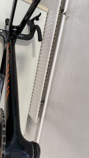 Canyon Aeroad CFR eTap 2024 2024 Road & Gravel d'occasion — image 10 sur 12