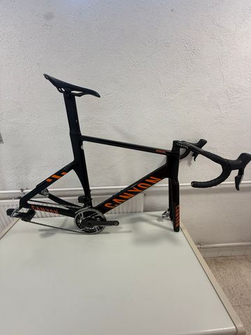 Used Canyon Aeroad CFR eTap 2024 2024 Road & Gravel