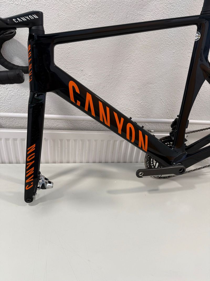 Canyon Aeroad CFR eTap 2024 2024 Road & Gravel d'occasion — image 11 sur 12