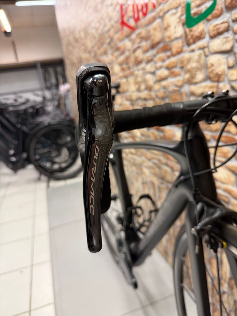 Used Specialized Men's Tarmac SL5 Expert DA 2018 2018 Road & Gravel, Black — image 8 of 9