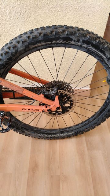 Used Focus JAM ² 6.8 2023 2023 Mountainbike, Orange, 29 — image 4 of 5