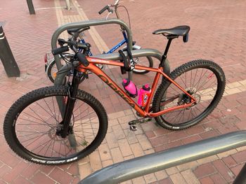 Used Orbea ONNA 20 27.5 2022 2022 Mountainbike — image 1 of 6