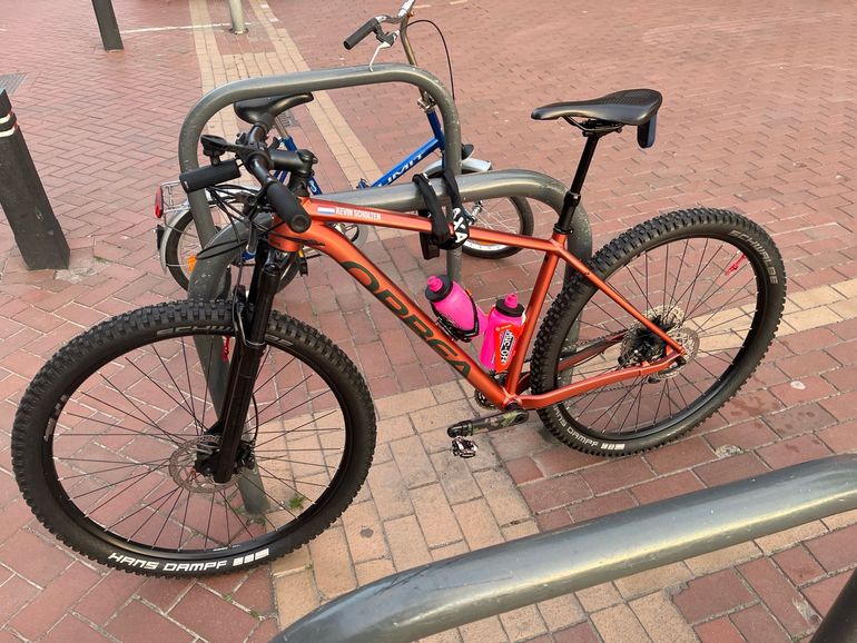 Used Orbea ONNA 20 27.5 2022 2022 Mountainbike — image 1 of 6