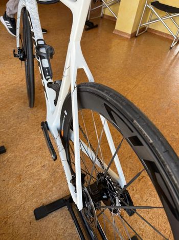 Used Giant Propel SRAM Force eTap AXS 2025 Road & Gravel, White — image 24 of 34