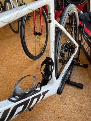 Used Giant Propel SRAM Force eTap AXS 2025 Road & Gravel, White — image 28 of 34