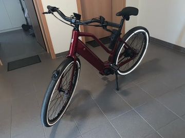 Used Schindelhauer Hannah Other 2024 Urban, Red — image 4 of 5