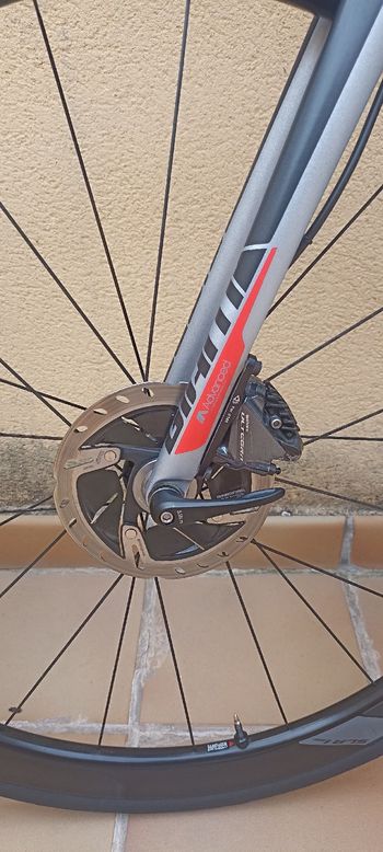 Used Giant Tcr Shimano Ultegra 2019 Road & Gravel, Light Gray — image 8 of 22