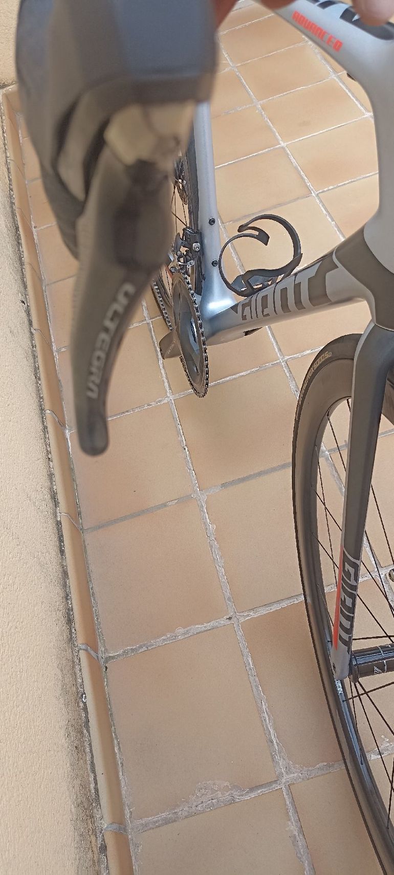 Used Giant Tcr Shimano Ultegra 2019 Road & Gravel, Light Gray — image 13 of 22