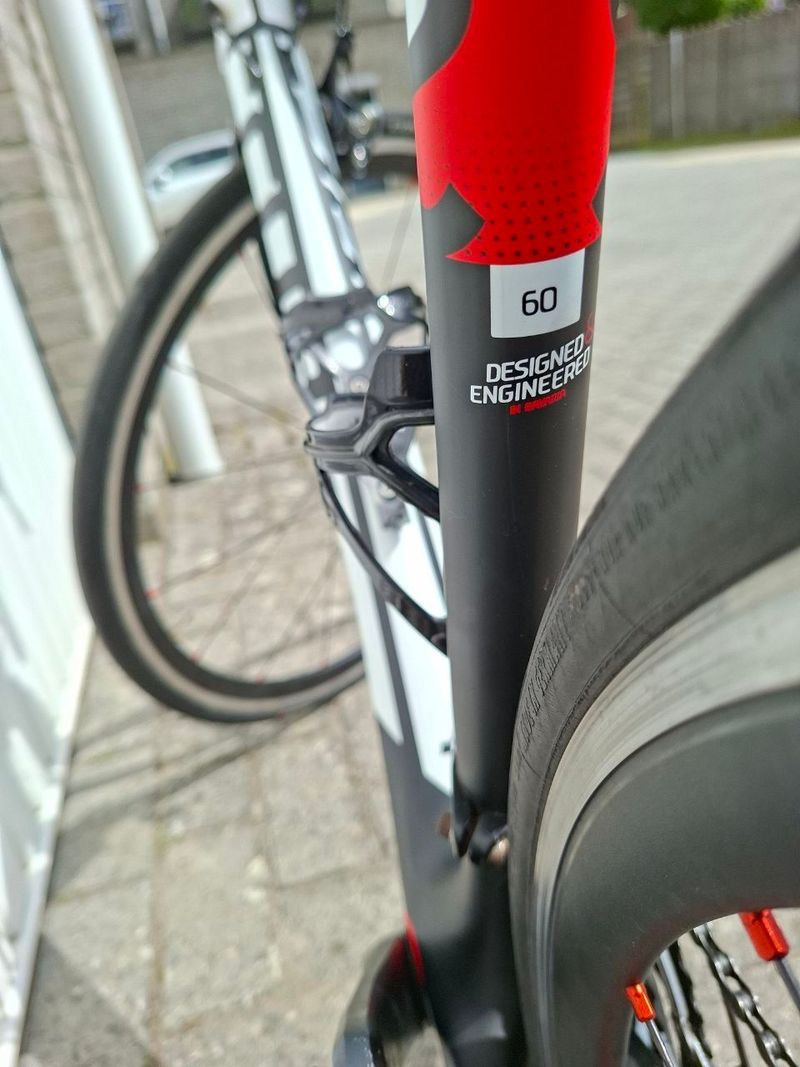Käytetty CUBE AGREE C:62 Pro 2019 2019 Road & Gravel — kuva 9 / 21