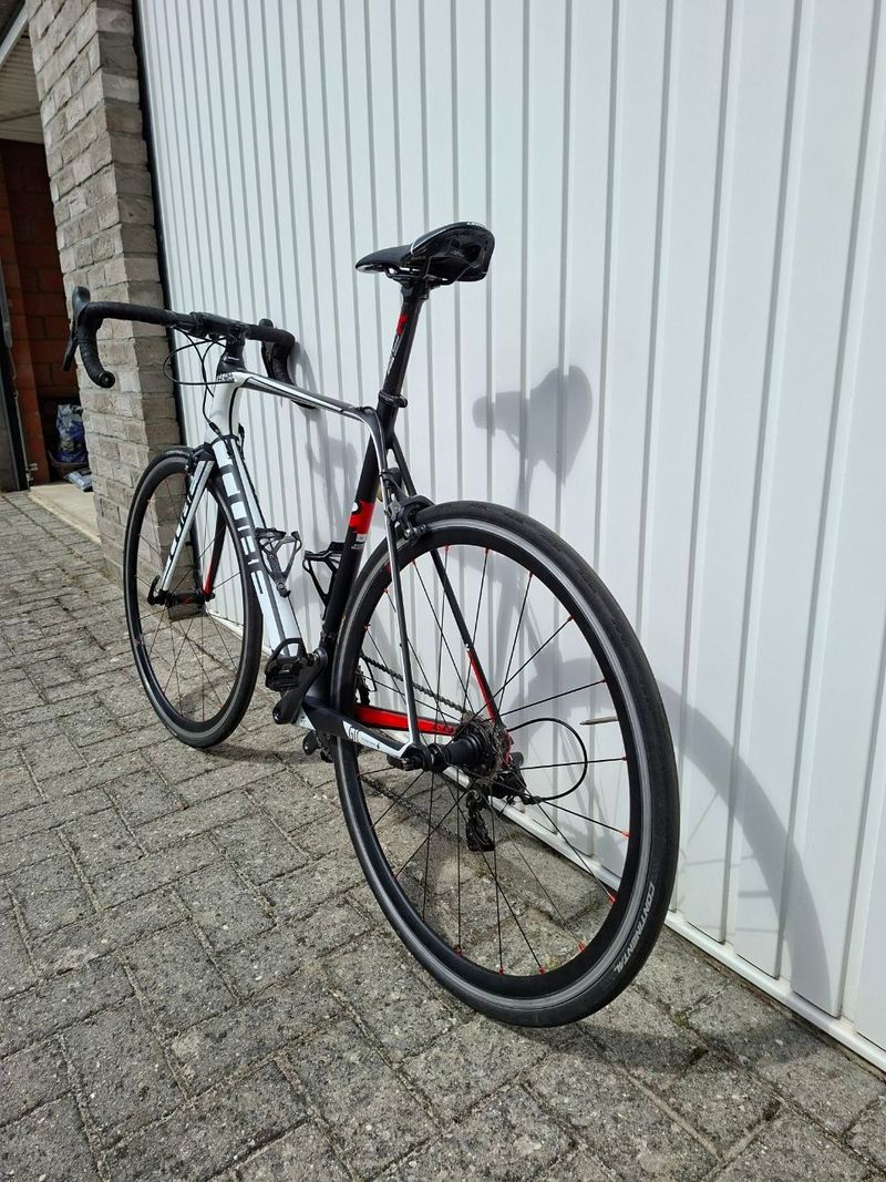 Käytetty CUBE AGREE C:62 Pro 2019 2019 Road & Gravel — kuva 2 / 21