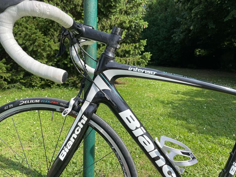 Used Bianchi Intenso Ultegra Compact 2015 2015 Road & Gravel — image 8 of 8
