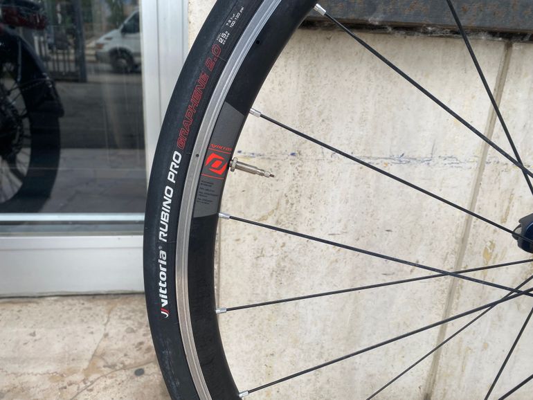 Used Scott Foil 20 2018 2018 Road & Gravel — image 9 of 15