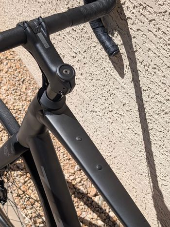 Used Trek Domane Shimano 105 2025 Road & Gravel, Black — image 11 of 13