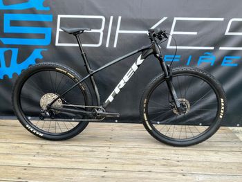 Used Trek Procaliber 6 2025 2025 Mountainbike, Black, 29 — image 1 of 7