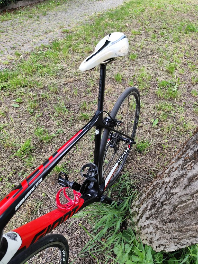 Used Giant TCR Advanced 2 2016 2016 Road & Gravel, Schwarz — image 9 of 14