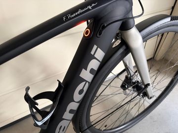 Gebrauchtes Bianchi E-impulso Shimano Deore XT 2022 Road & Gravel, Schwarz — Bild 4 von 9