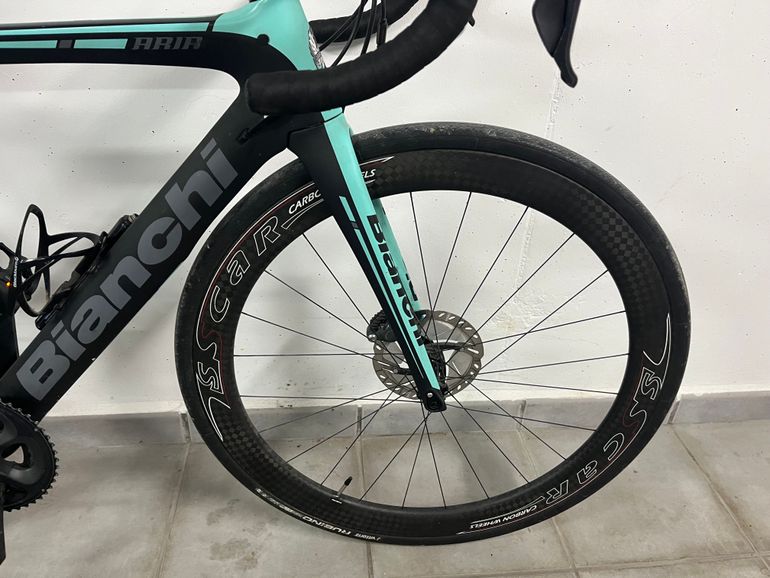 Used Bianchi Aria Disc Ultegra 2018 2018 Road & Gravel, Black — image 3 of 5