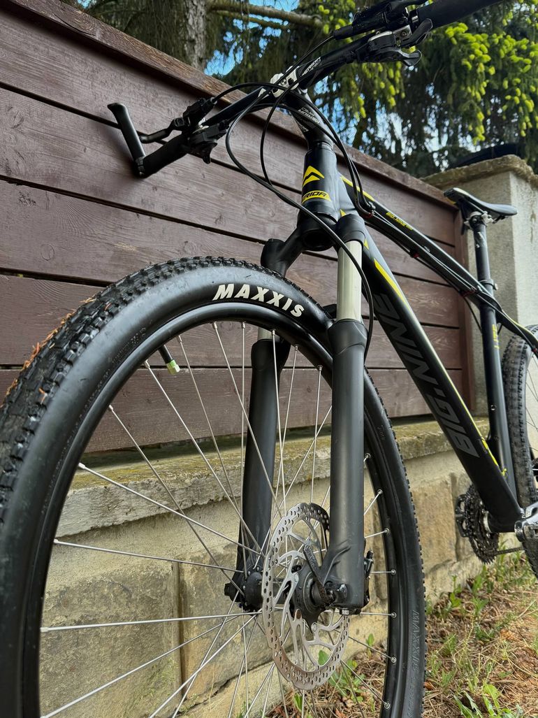 Used Merida Big Nine 1000 Lite 2015 Mountainbike, Black — image 4 of 9