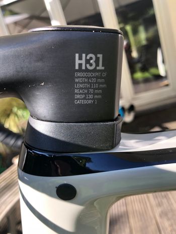 Used Canyon Endurace CF SL 7 eTAP 2022 2022 Road & Gravel, Light Gray — image 3 of 11