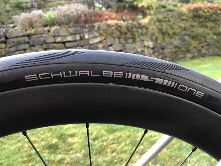 Used Canyon Endurace CF SL 7 eTAP 2022 2022 Road & Gravel, Light Gray — image 9 of 11