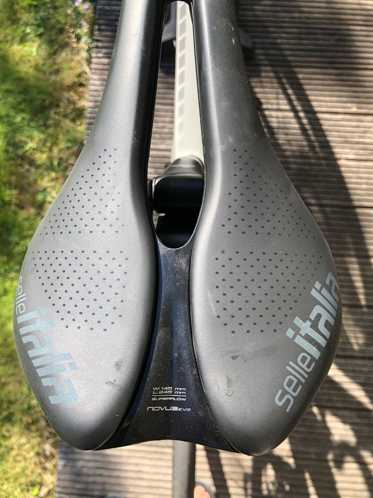 Used Canyon Endurace CF SL 7 eTAP 2022 2022 Road & Gravel, Light Gray — image 6 of 11